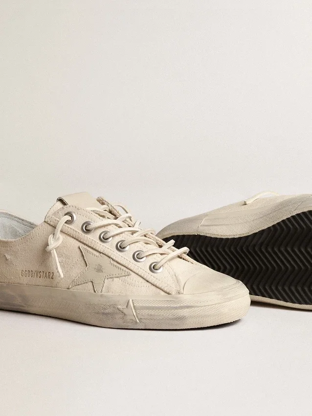 V-Star in tela color crema chiaro con stella in pelle bianco latte