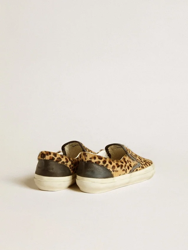 VCE Penstar da donna in pelle di pony con stampa leopardata e linguetta sul tallone in pelle nera