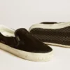 VCE Penstar da uomo in pelle scamosciata nera con linguetta sul tallone in pelle nera