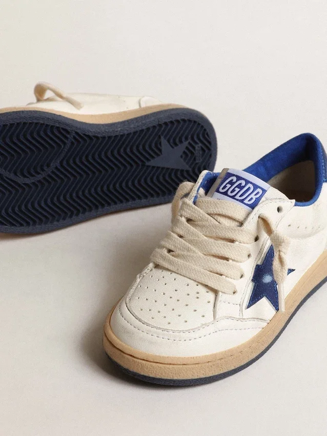 Young Ball Star con stella in pelle metallizzata blu e linguetta sul tallone