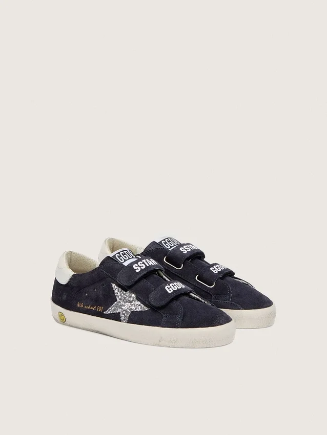 Young Old School in camoscio blu con stella glitterata argento e linguetta sul tallone in pelle bianca