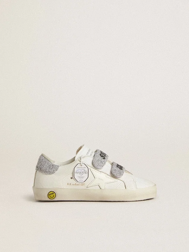 Young Old School in pelle bianca con linguetta sul tallone e cinturini con cristalli Swarovski argentati