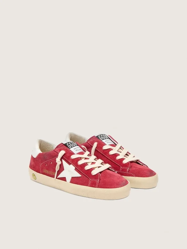 Young Super-Star in pelle scamosciata rossa con stella in pelle bianca e linguetta sul tallone